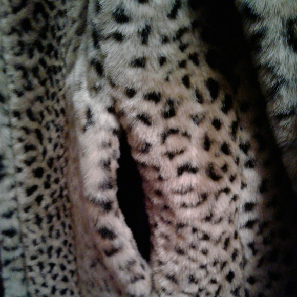 NWT,Vintage 90s,Beautiful, Super SOFT,Leopard Print,Faux Fur,Midi Coat🐆🐆🐆🤎🖤 - Picture 6 of 17